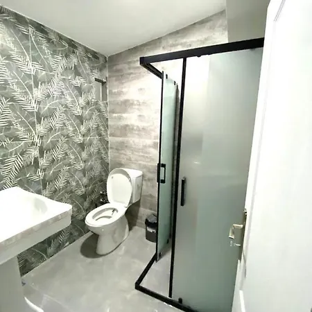 Kardelenkonaksuitapart Apartman *